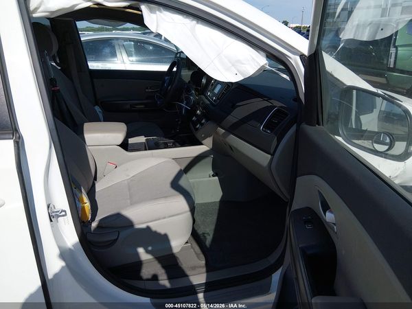 2016 KIA SEDONA LX