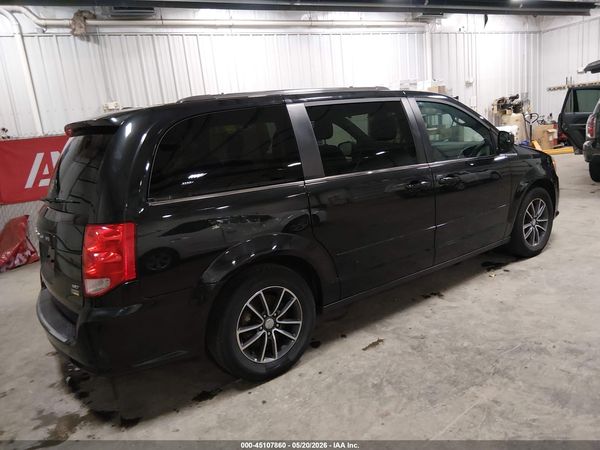 2017 DODGE GRAND CARAVAN SXT — I4