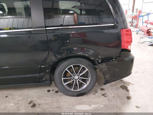 2017 DODGE GRAND CARAVAN SXT — I6
