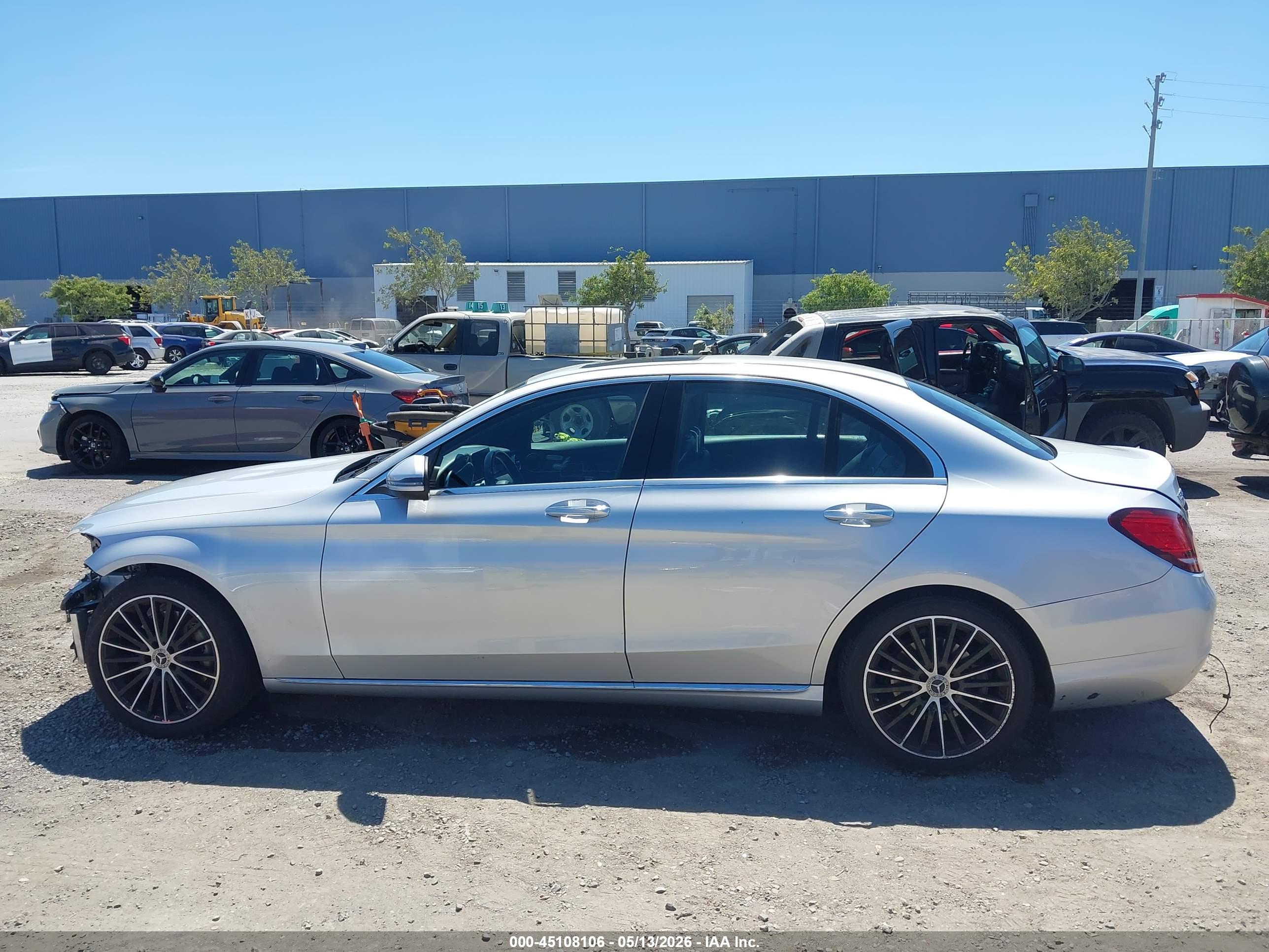 2020 MERCEDES-BENZ C 300 C300