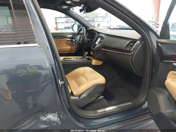 2019 VOLVO XC90 T6 MOMENTUM