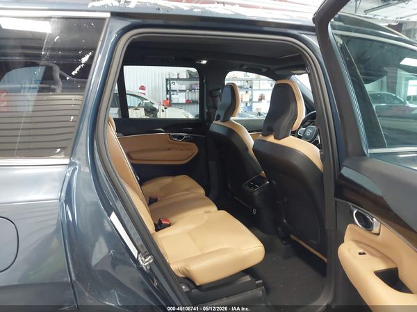 2019 VOLVO XC90 T6 MOMENTUM