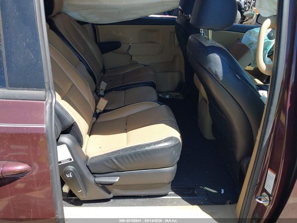 2017 KIA SEDONA LX