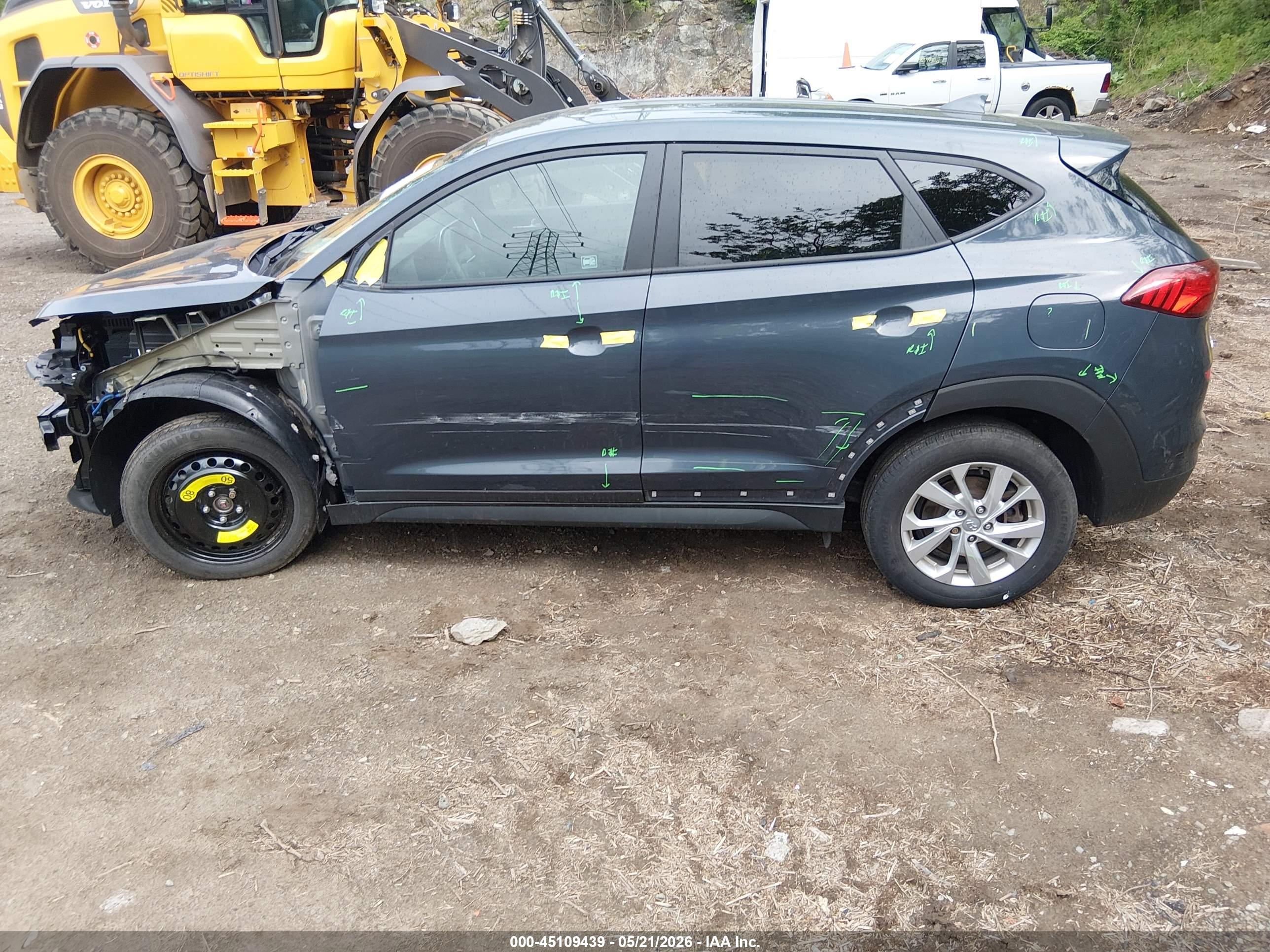 2021 HYUNDAI TUCSON SE