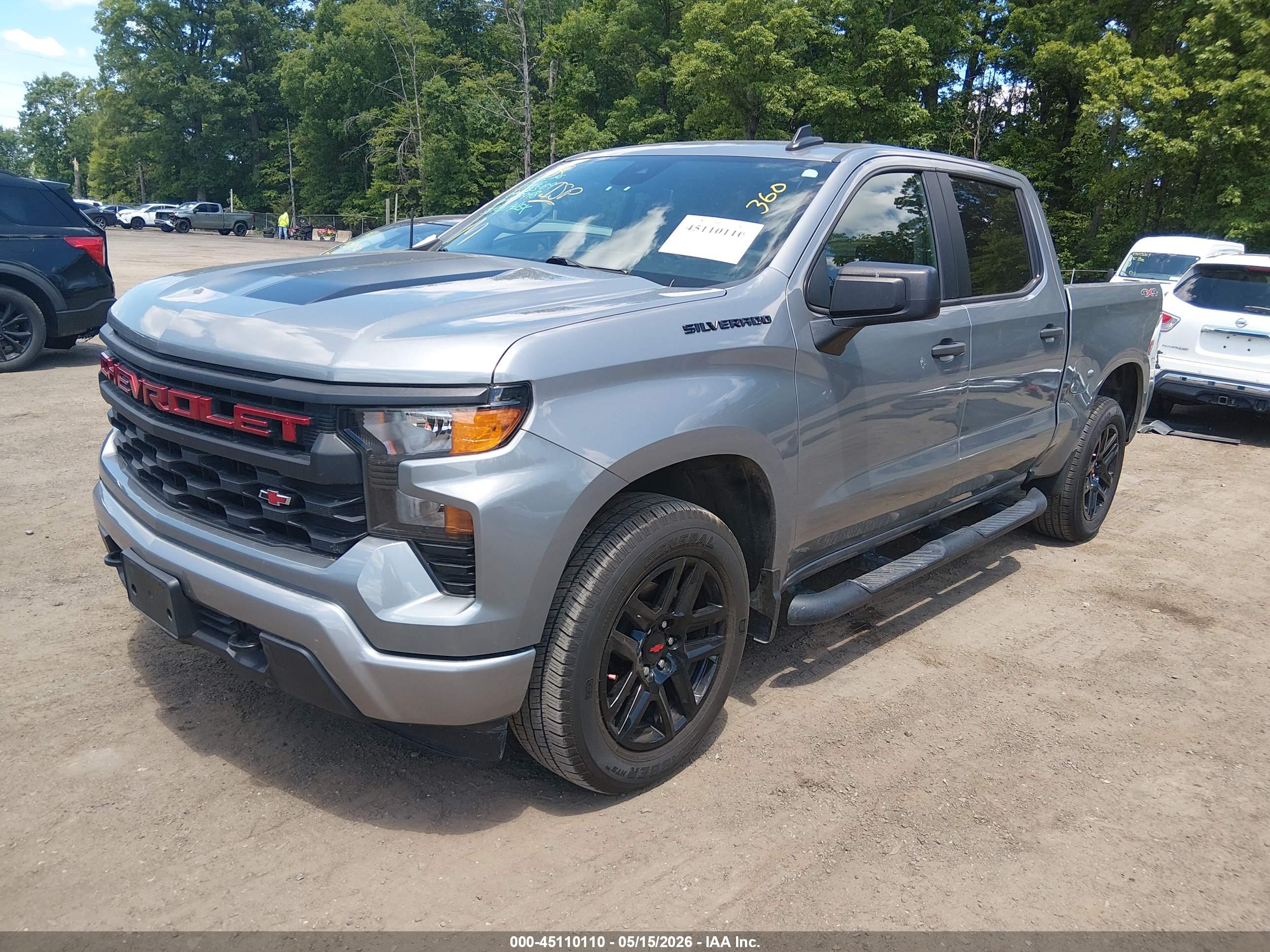 2023 CHEVROLET SILVERADO 1500 4WD  SHORT BED CUSTOM — I2