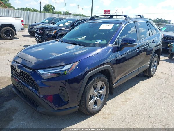 2024 TOYOTA RAV4 HYBRID XLE