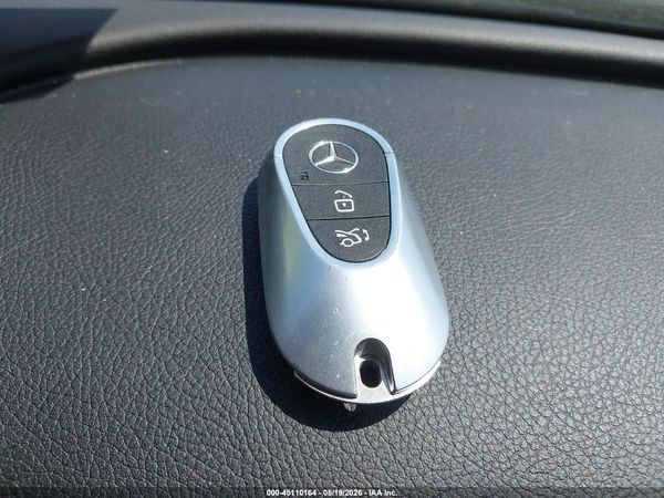 2024 MERCEDES-BENZ C 300