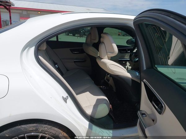 2024 MERCEDES-BENZ C 300