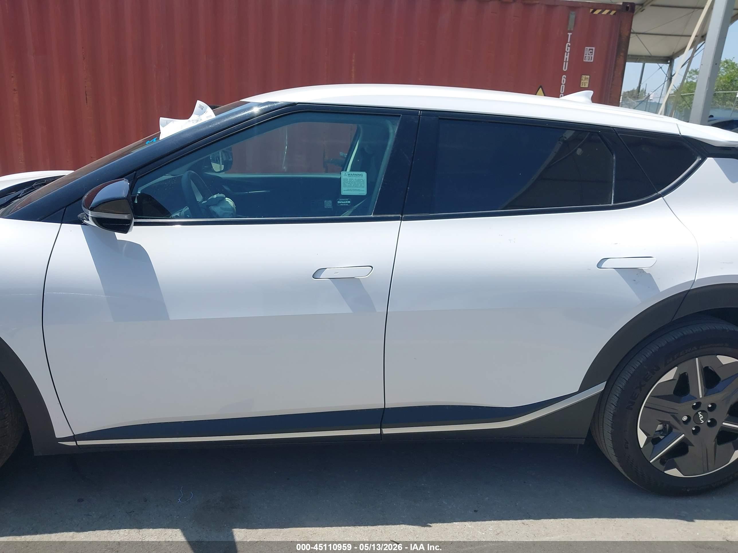 2025 KIA EV6 LIGHT RWD