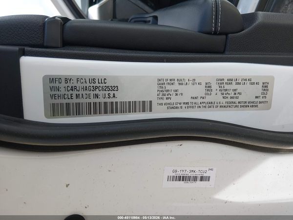 2023 JEEP GRAND CHEROKEE LAREDO 4X4