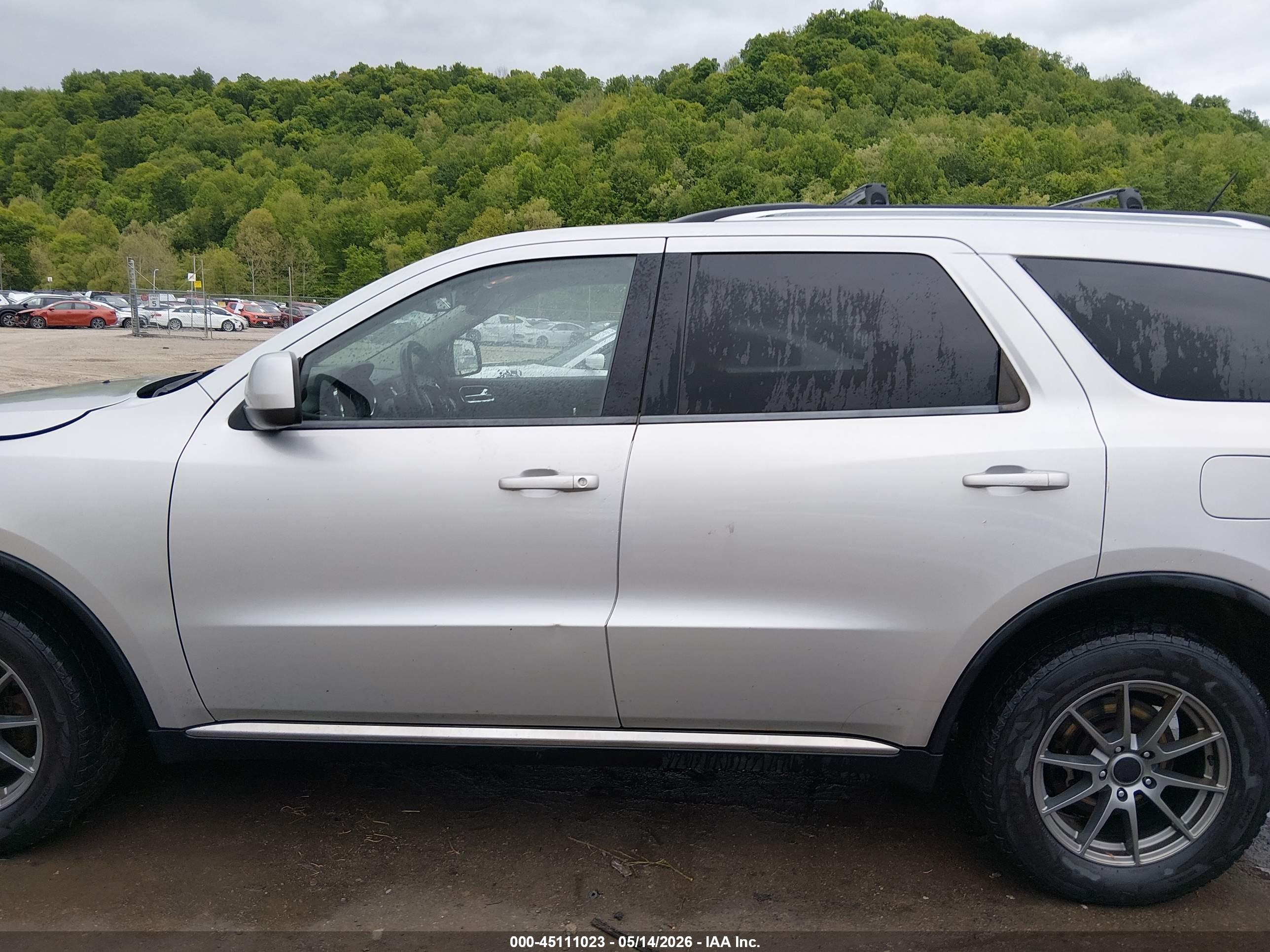 2013 DODGE DURANGO SXT
