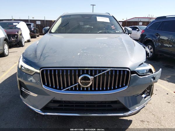 2023 VOLVO XC60 B5 ULTIMATE BRIGHT THEME