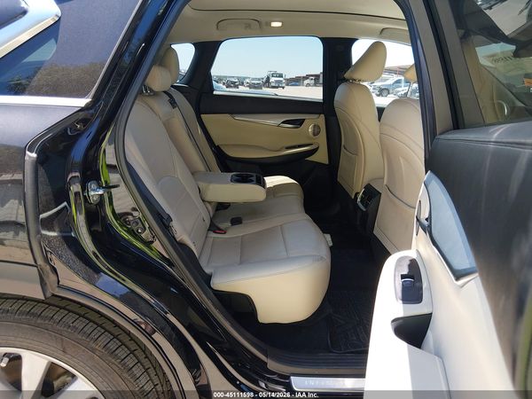 2022 INFINITI QX50 ESSENTIAL