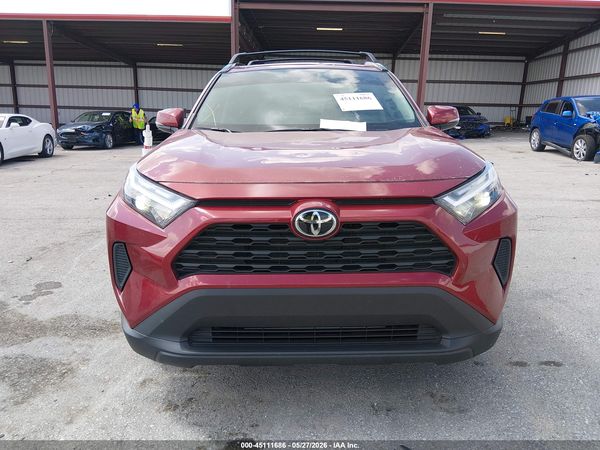 2025 TOYOTA RAV4 XLE