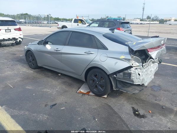2022 HYUNDAI ELANTRA SEL