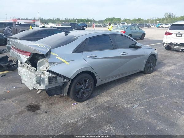 2022 HYUNDAI ELANTRA SEL