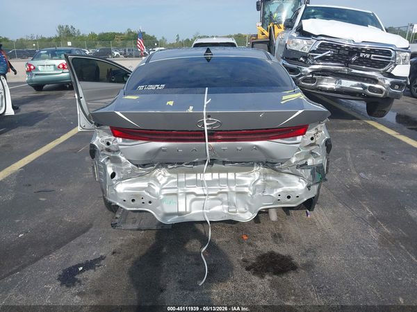 2022 HYUNDAI ELANTRA SEL