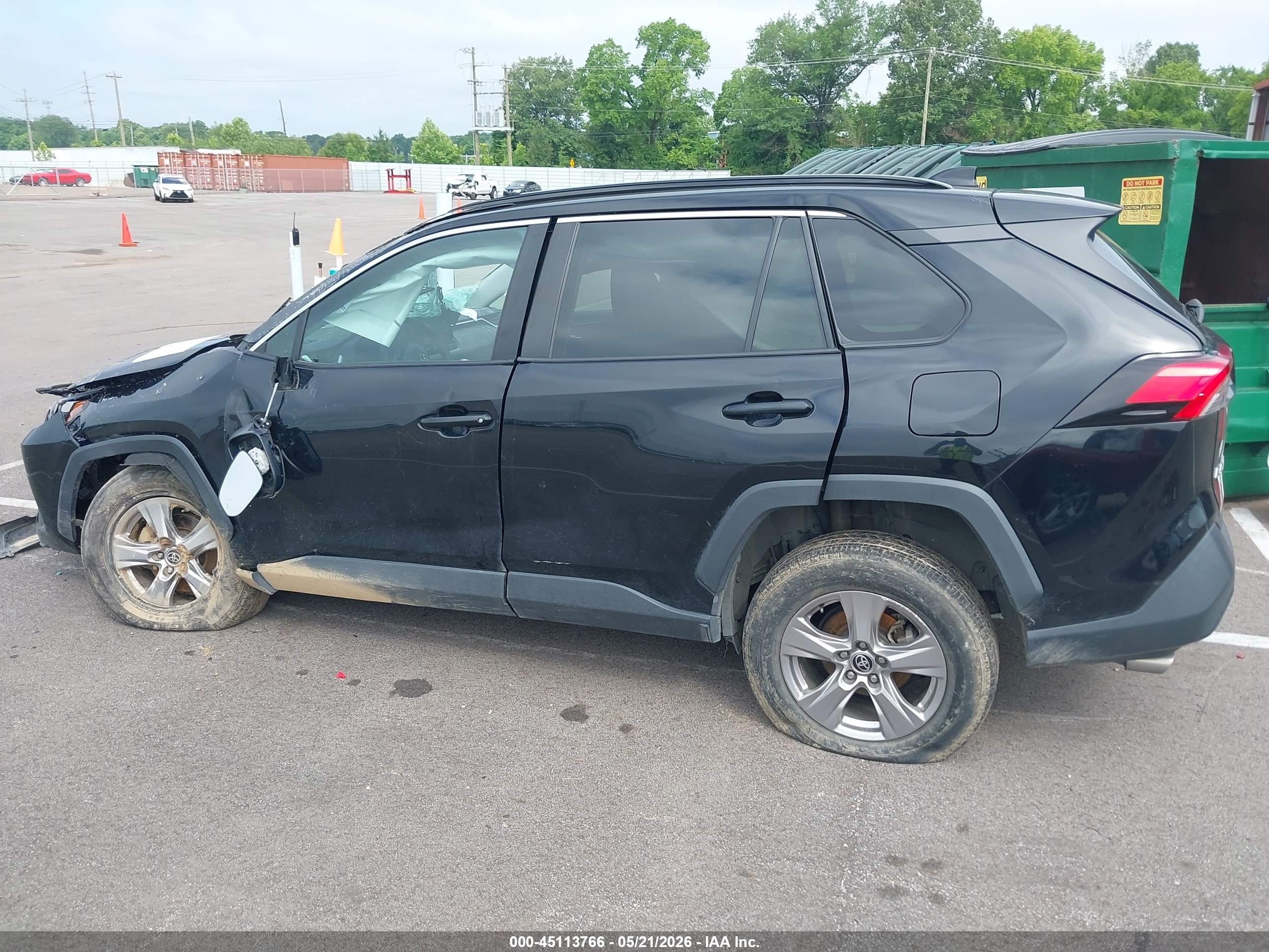2022 TOYOTA RAV4 XLE