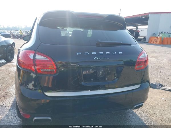 2014 PORSCHE CAYENNE PLATINUM EDITION