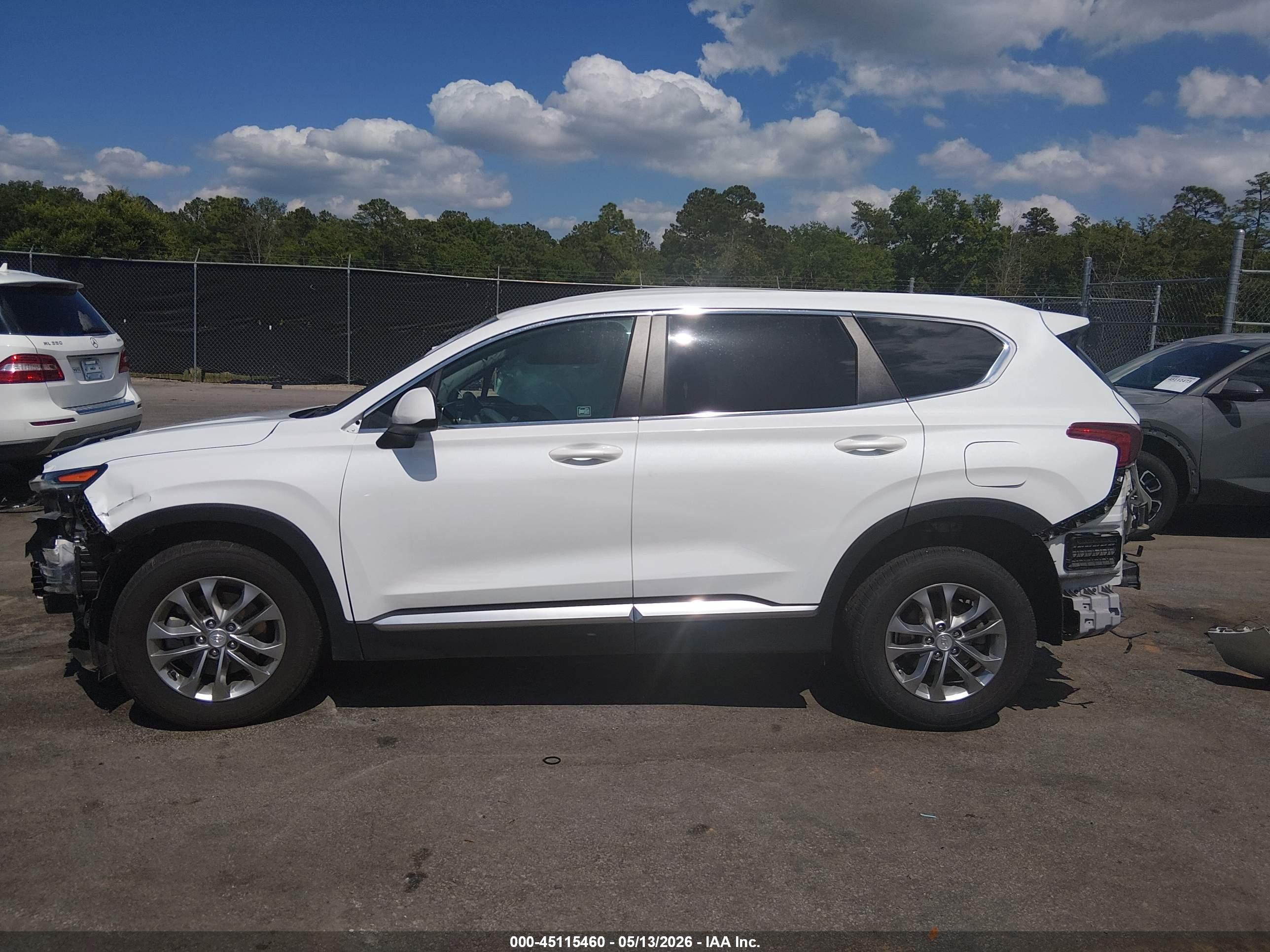 2019 HYUNDAI SANTA FE SE