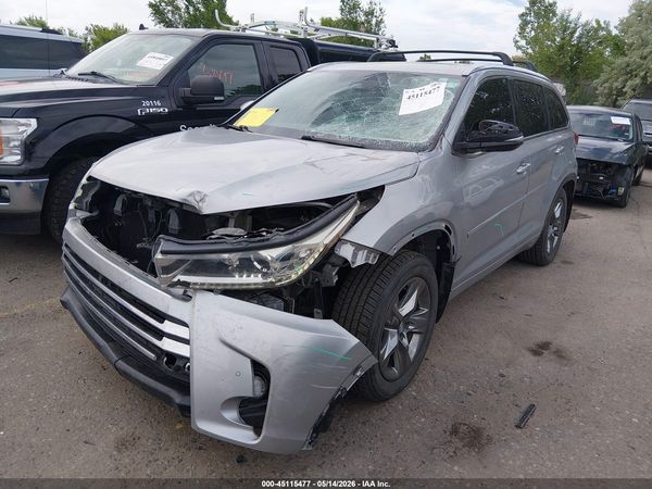 2017 TOYOTA HIGHLANDER LIMITED PLATINUM