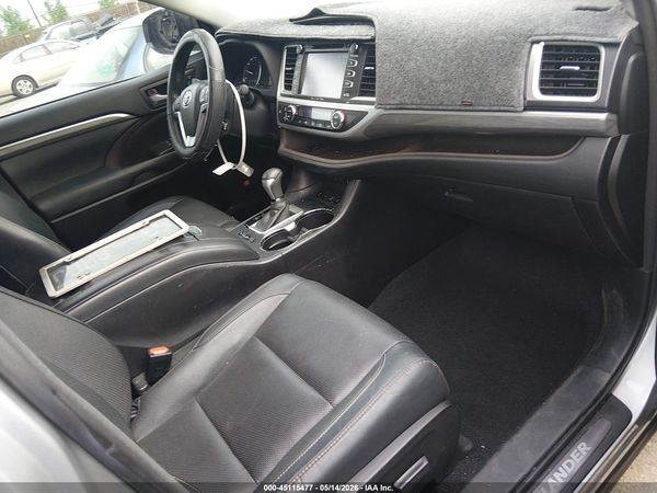 2017 TOYOTA HIGHLANDER LIMITED PLATINUM