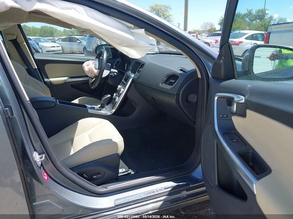 2018 VOLVO S60 T5 DYNAMIC