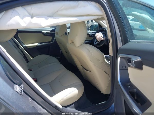 2018 VOLVO S60 T5 DYNAMIC