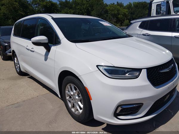 2023 CHRYSLER PACIFICA TOURING L — I1