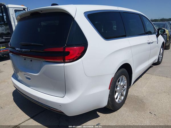 2023 CHRYSLER PACIFICA TOURING L — I4