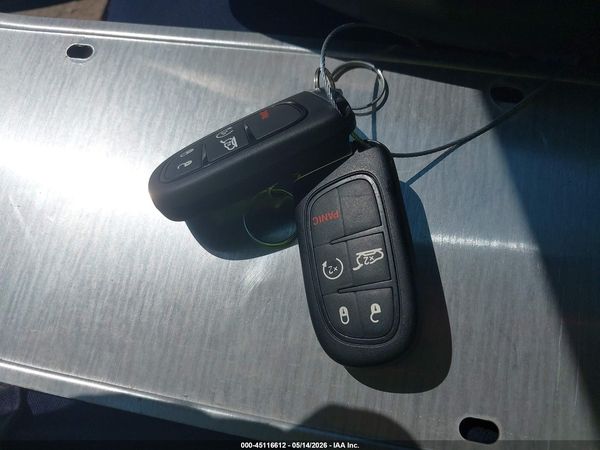 2022 JEEP CHEROKEE LATITUDE LUX FWD