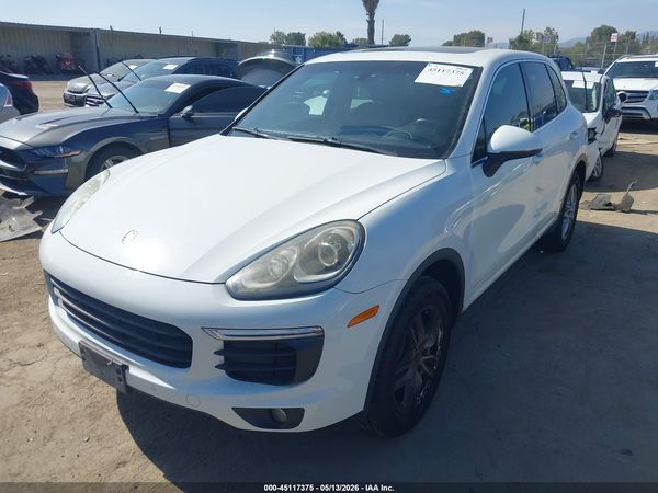 2016 PORSCHE CAYENNE