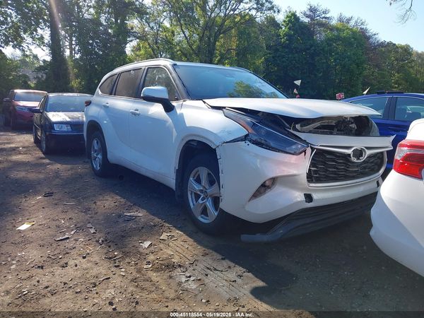 2024 TOYOTA HIGHLANDER XLE