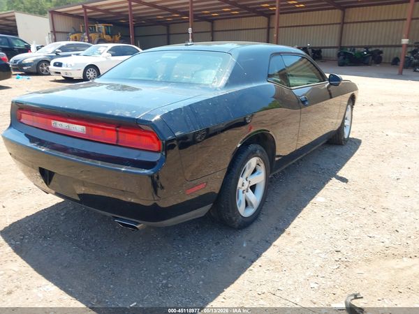 2013 DODGE CHALLENGER SXT PLUS