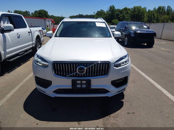 2021 VOLVO XC90 T6 MOMENTUM 7 PASSENGER