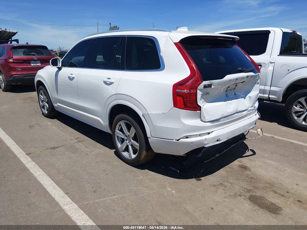 2021 VOLVO XC90 T6 MOMENTUM 7 PASSENGER