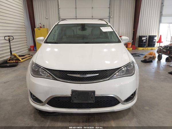 2017 CHRYSLER PACIFICA TOURING-L — I115