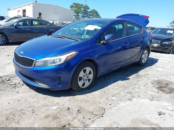 2017 KIA FORTE LX