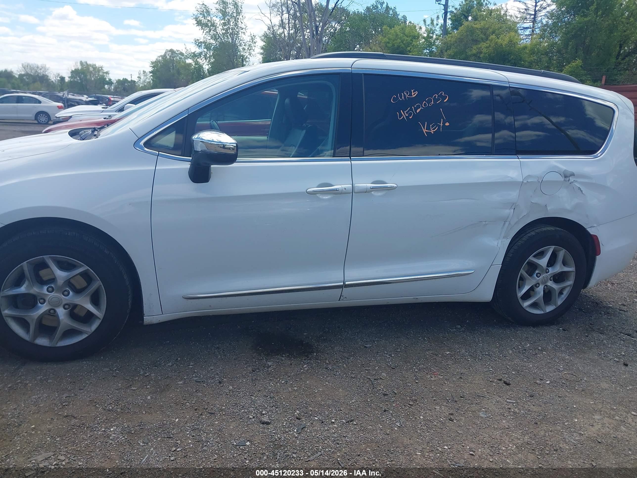 2017 CHRYSLER PACIFICA TOURING-L