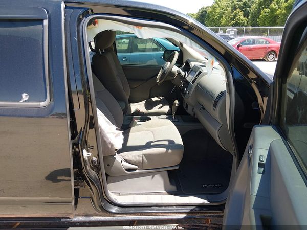 2019 NISSAN FRONTIER SV