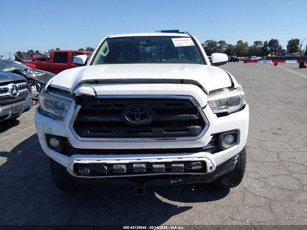 2017 TOYOTA TACOMA SR5