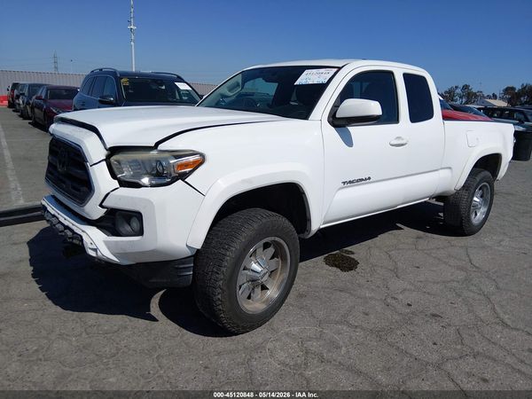 2017 TOYOTA TACOMA SR5