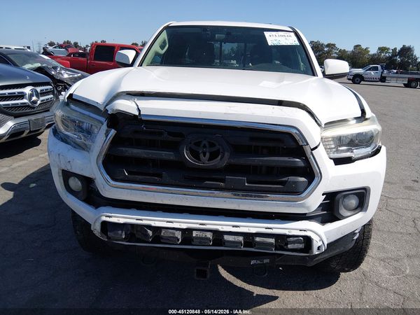 2017 TOYOTA TACOMA SR5