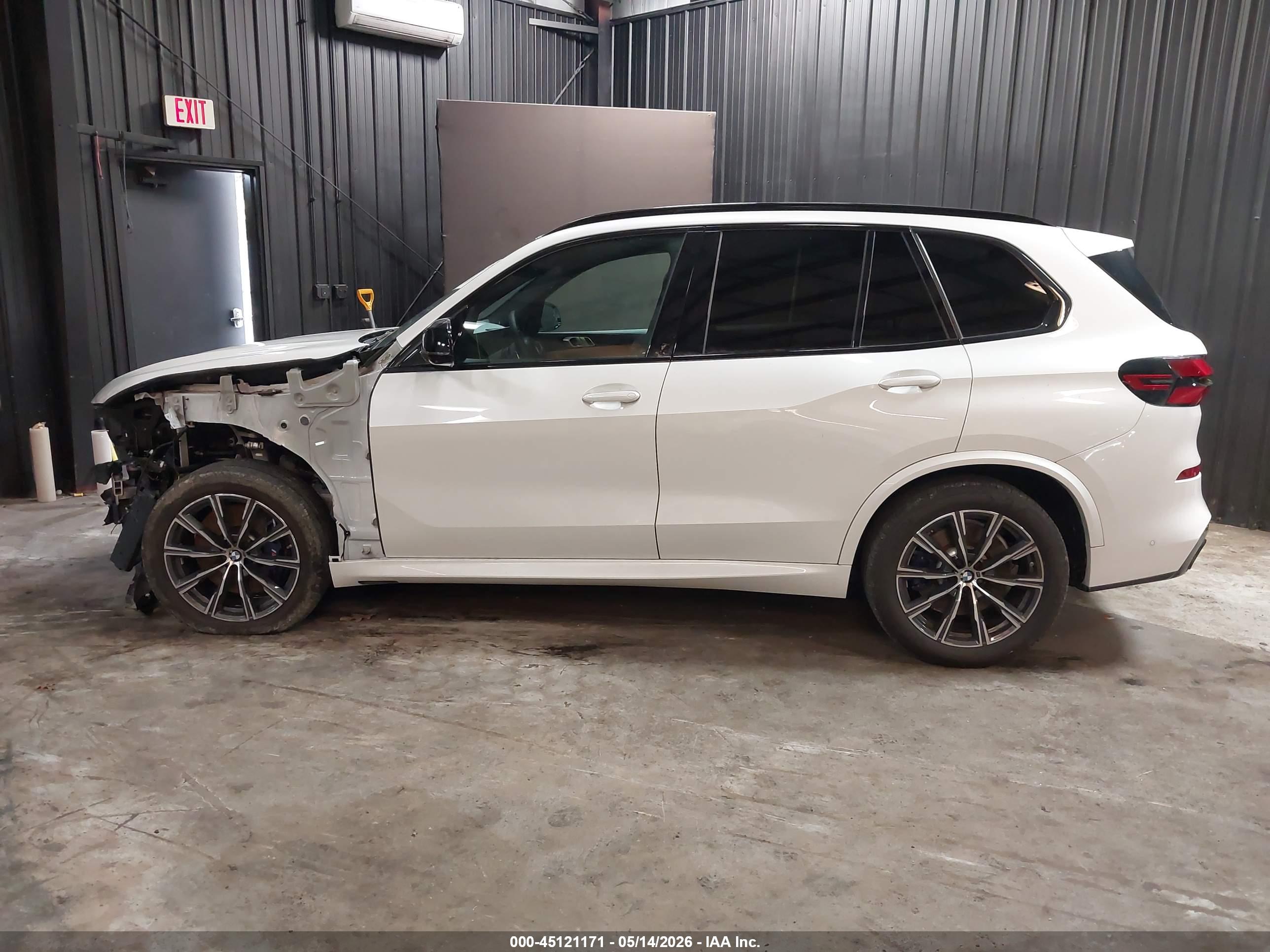 2024 BMW X5 M60I