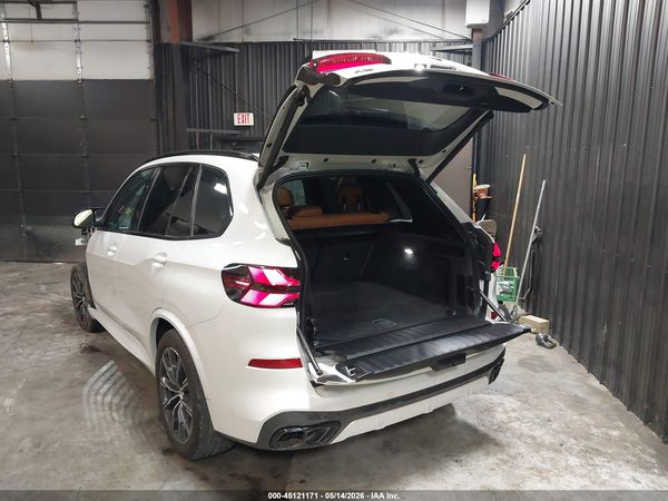 2024 BMW X5 M60I