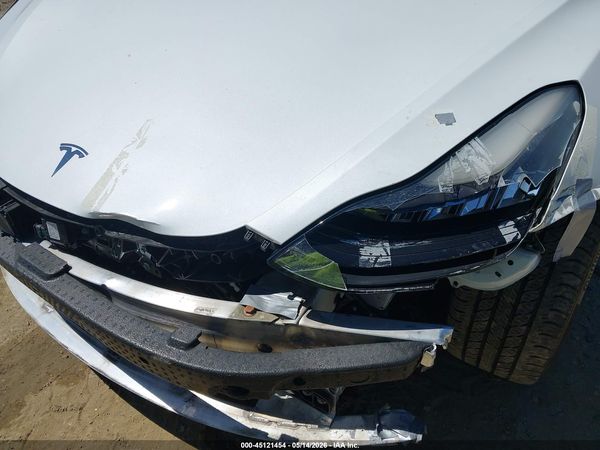 2018 TESLA MODEL 3 LONG RANGE/PERFORMANCE