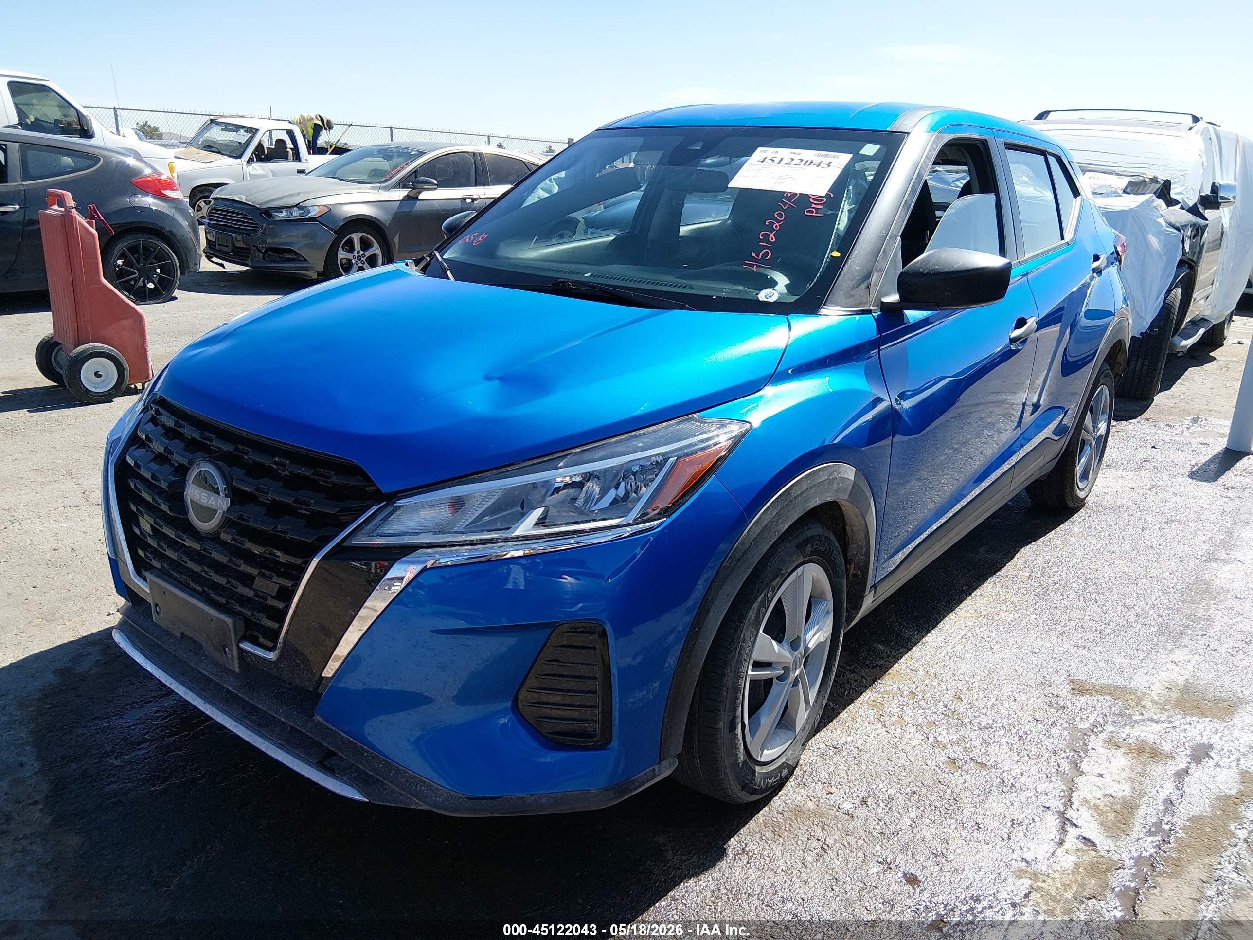 2024 NISSAN KICKS S XTRONIC CVT — I2