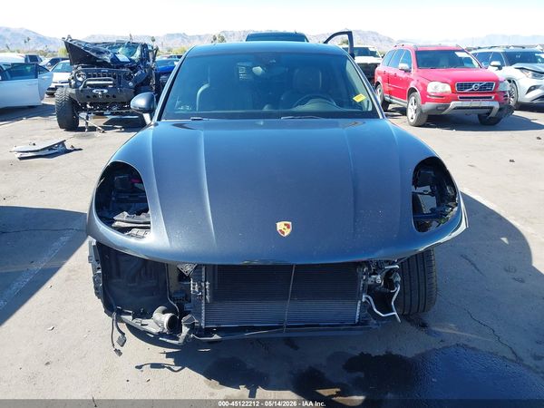 2017 PORSCHE MACAN
