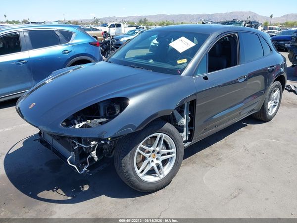 2017 PORSCHE MACAN