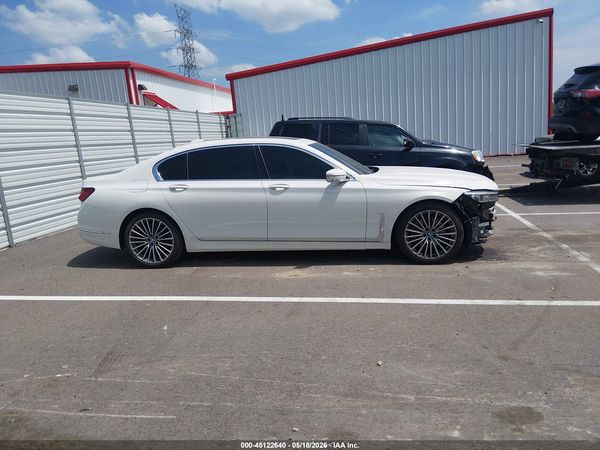 2021 BMW 740I